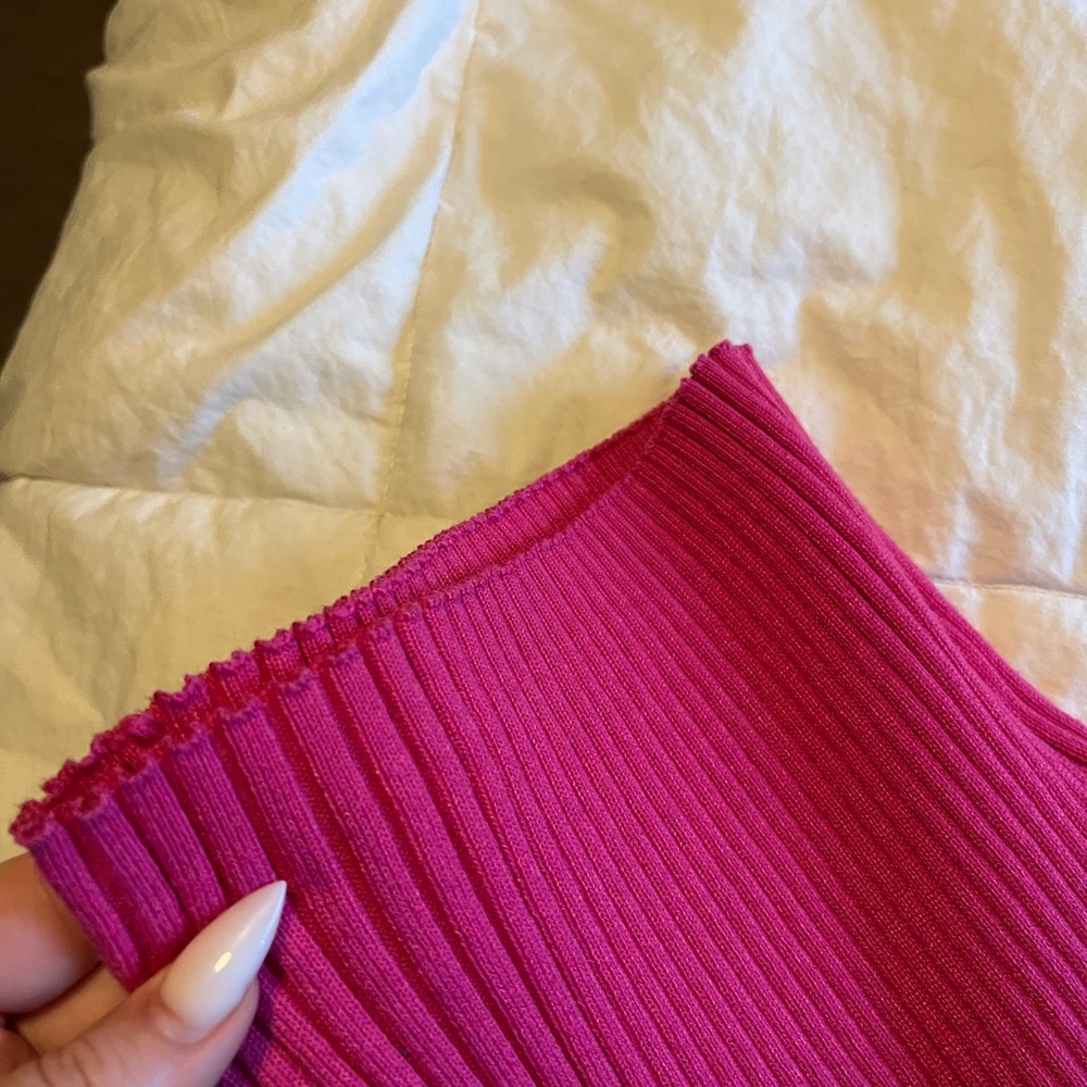 Pretty Little Thing Ribbed Dress - Picture 3 of 4